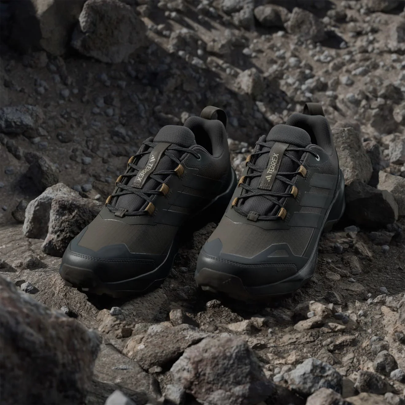 Adidas Terrex Skychaser AX5 GORE-TEX Hiking Shoes Olive / Carbon / Bronze Strata - Image 3