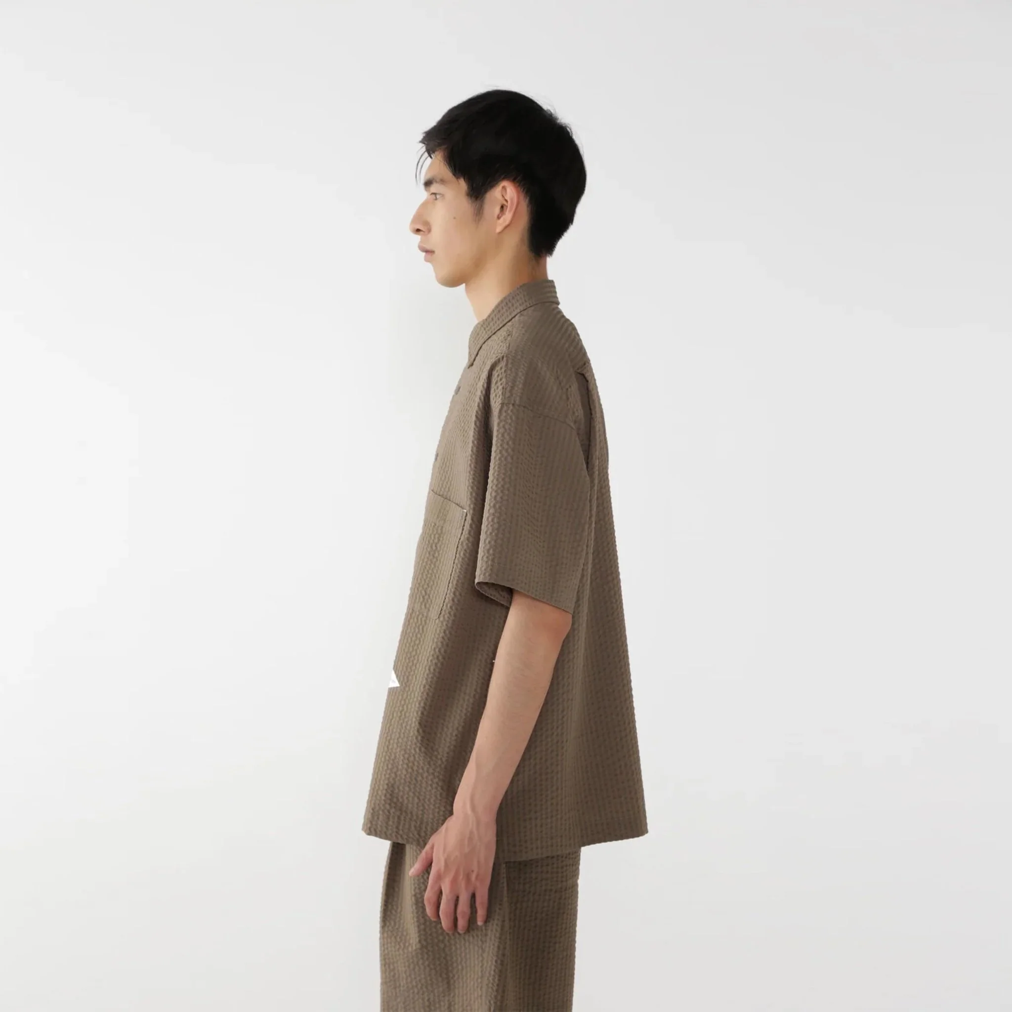 And Wander Dry Soft Seersucker S/S Shirt Beige - Image 6