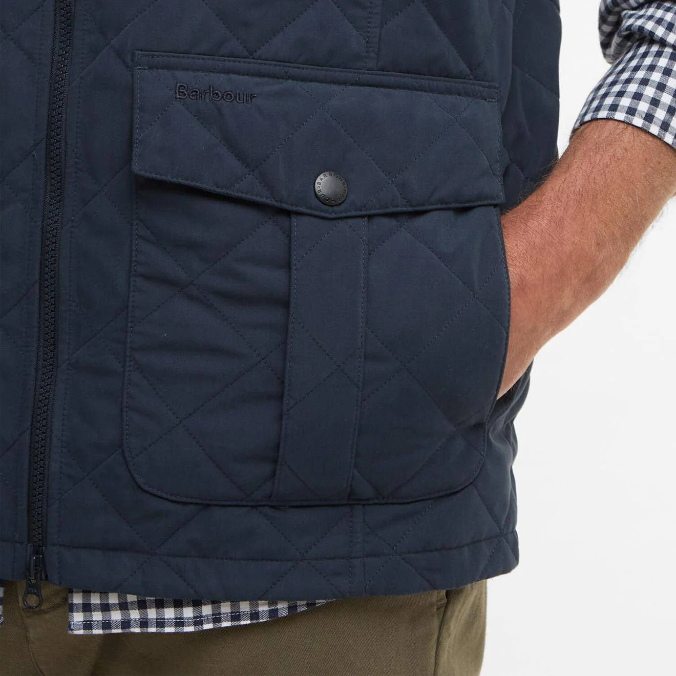 Barbour Sander Quilted Gilet Navy - Image 6