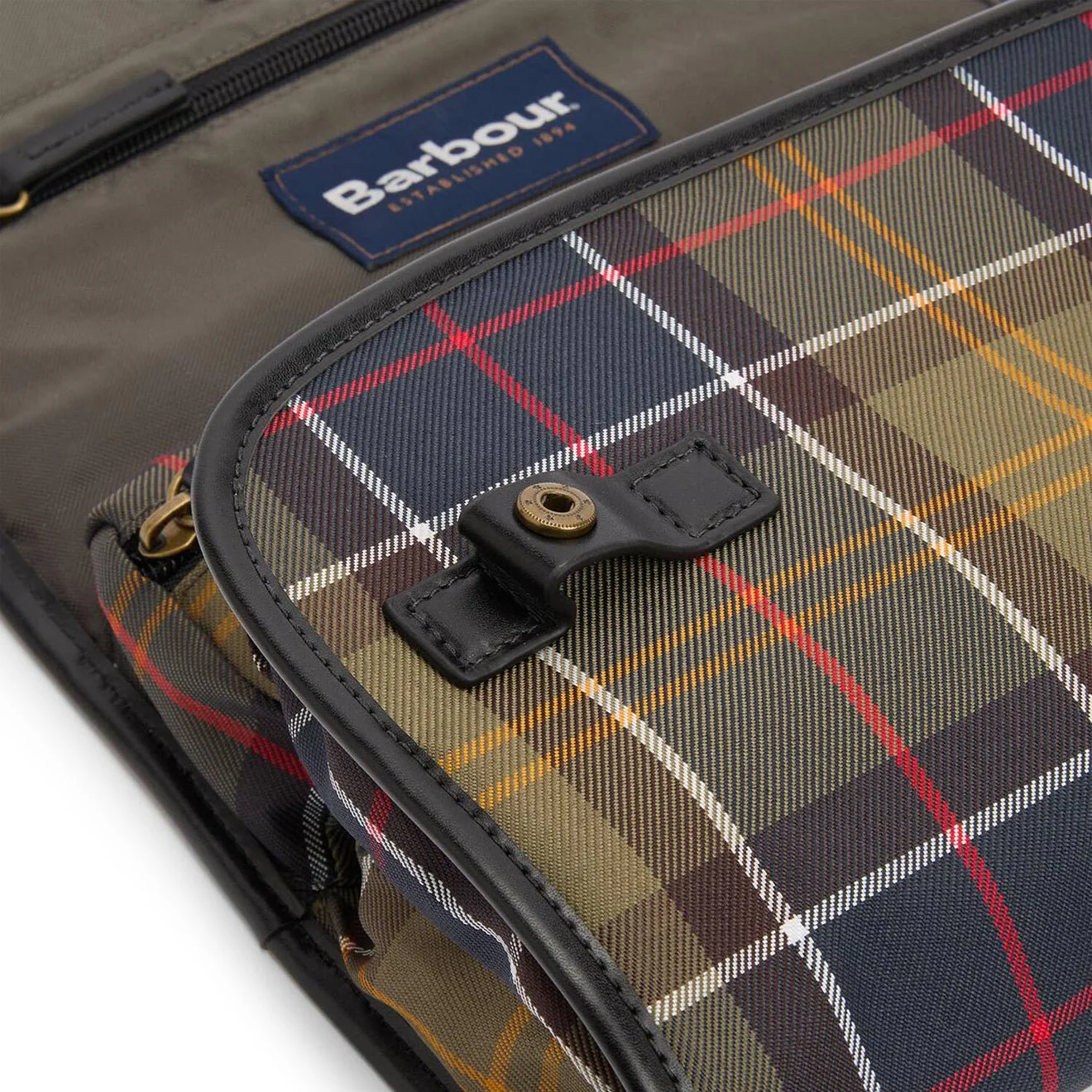 Barbour Tartan Hanging Washbag Classic/Beacon - Image 5