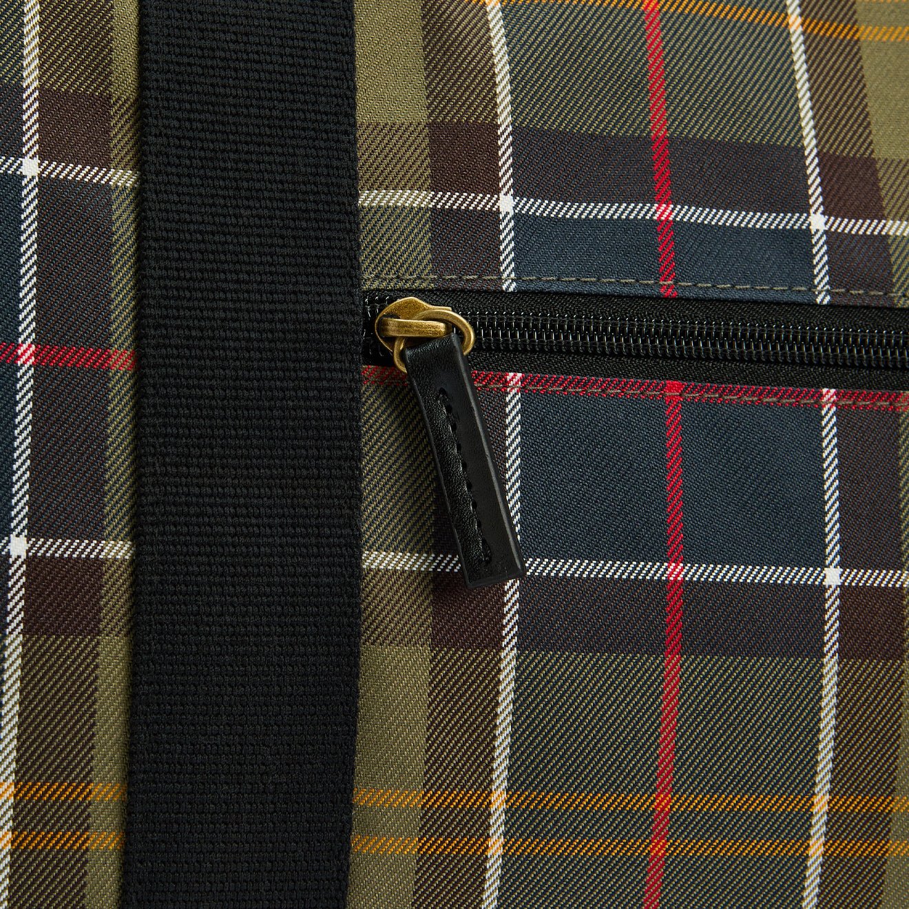 Barbour Torridon Tartan Holdall Classic Tartan - Image 6