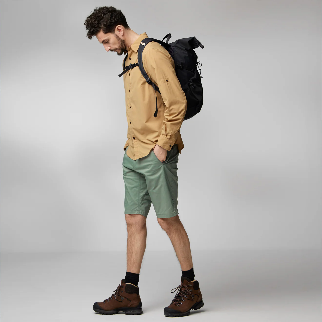 Fjallraven Abisko Hike Shorts Dark Navy - Image 3