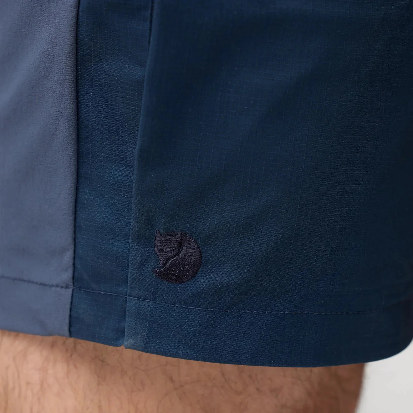 Fjallraven Abisko Hybrid Trail Shorts Black - Image 7