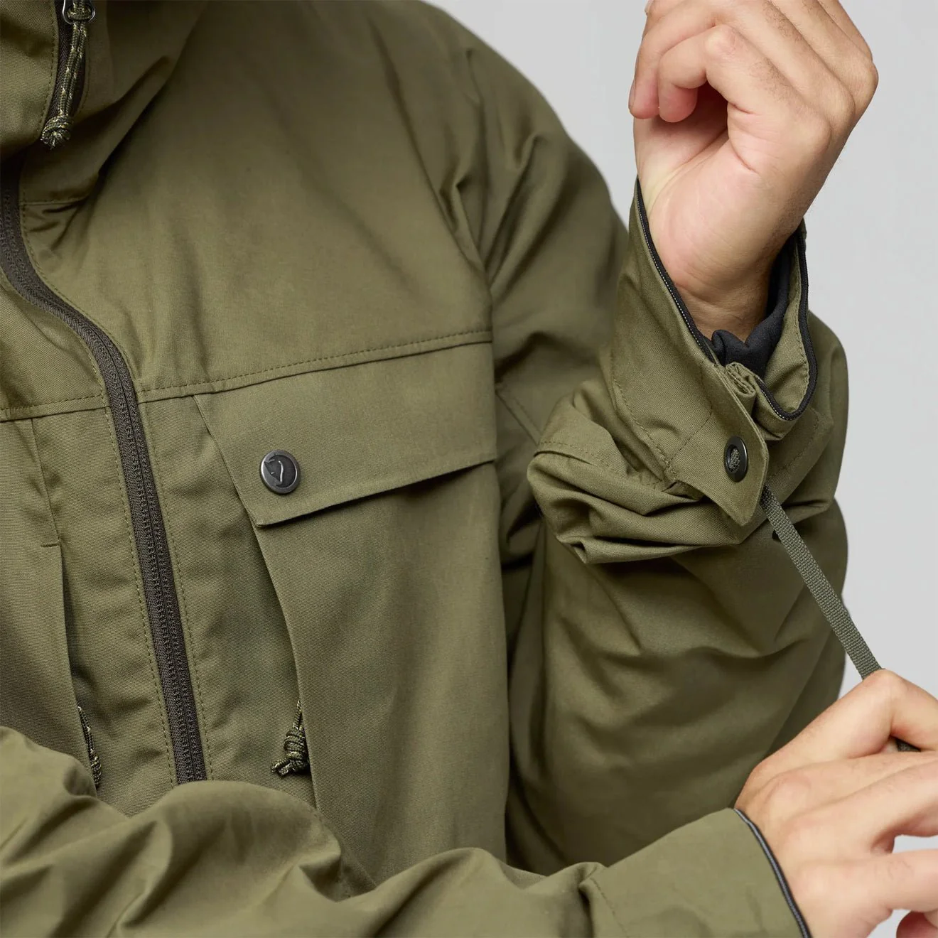 Fjallraven Bergtagen G-1000 Jacket Laurel Green - Image 8