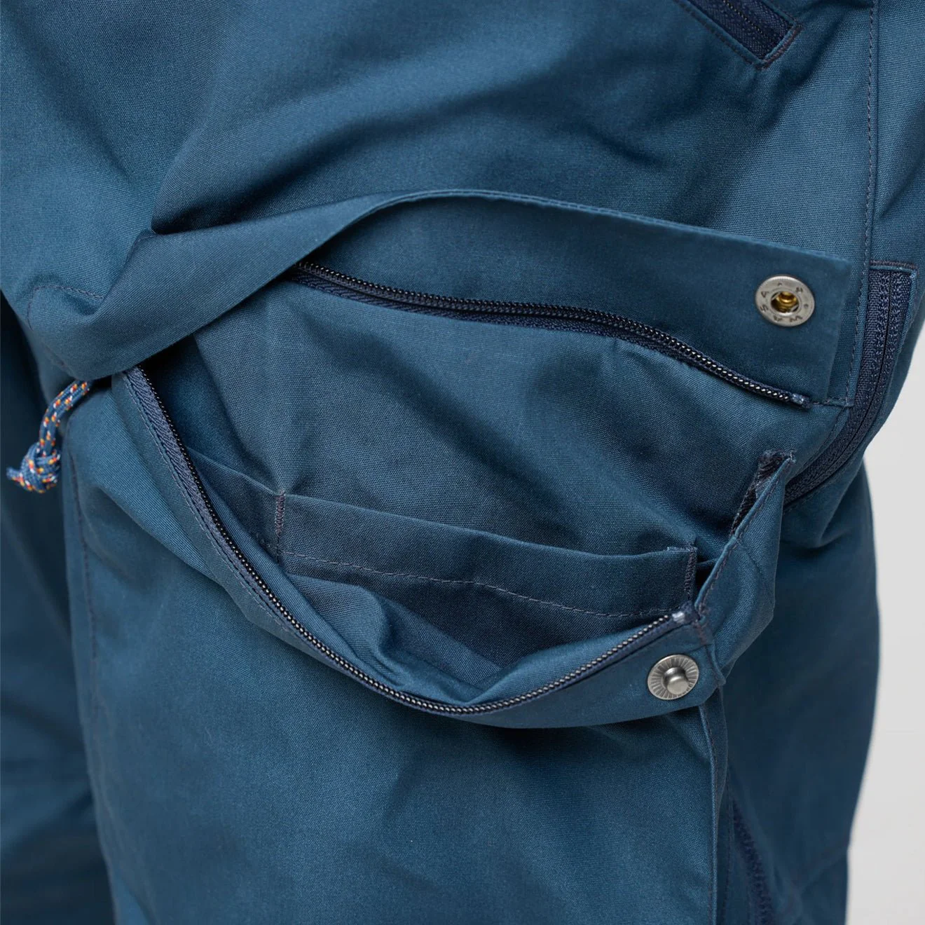 Fjallraven Bergtagen G-1000 Trousers Laurel Green - Image 7