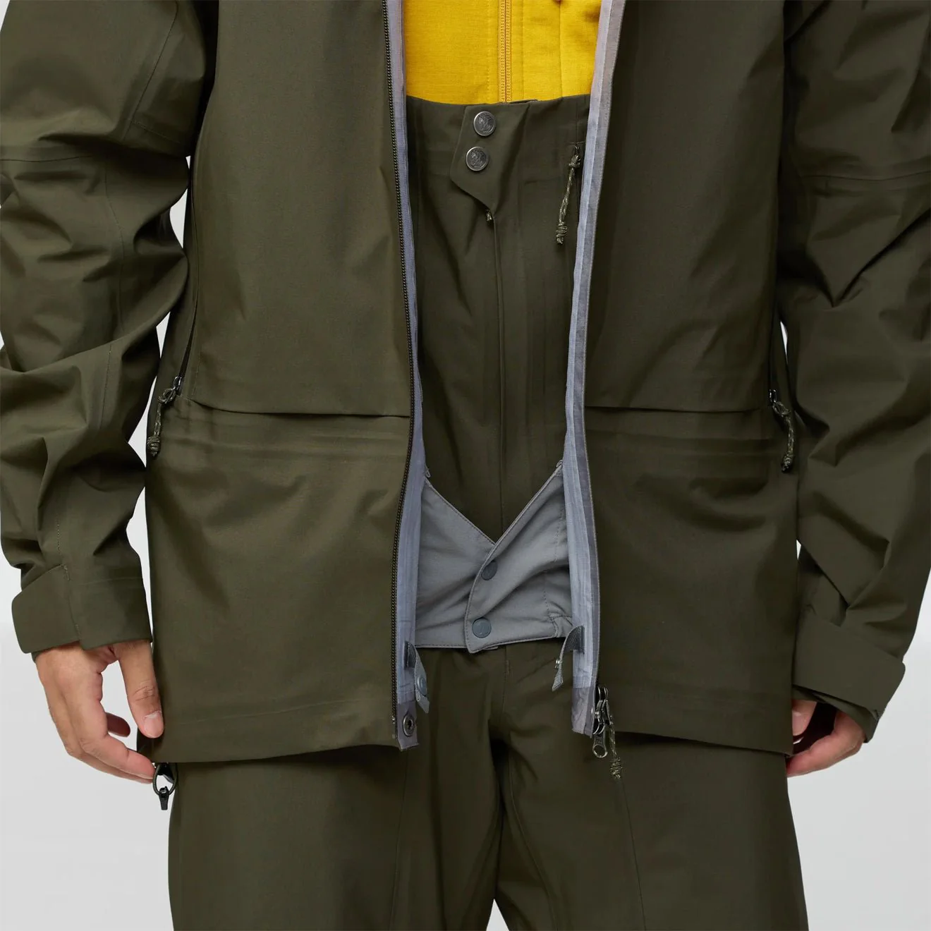 Fjallraven Bergtagen GTX Touring Jacket Deep Forest - Image 9