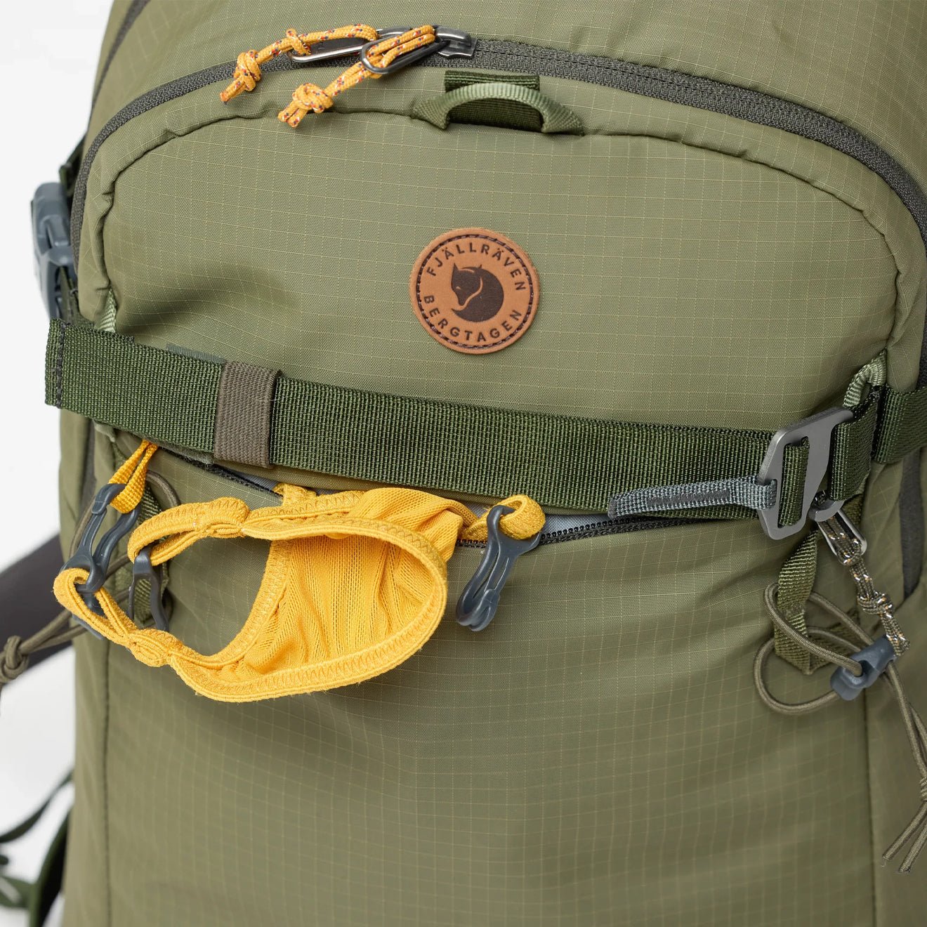 Fjallraven Bergtagen Touring 22 Laurel Green / Deep Forest - Image 4
