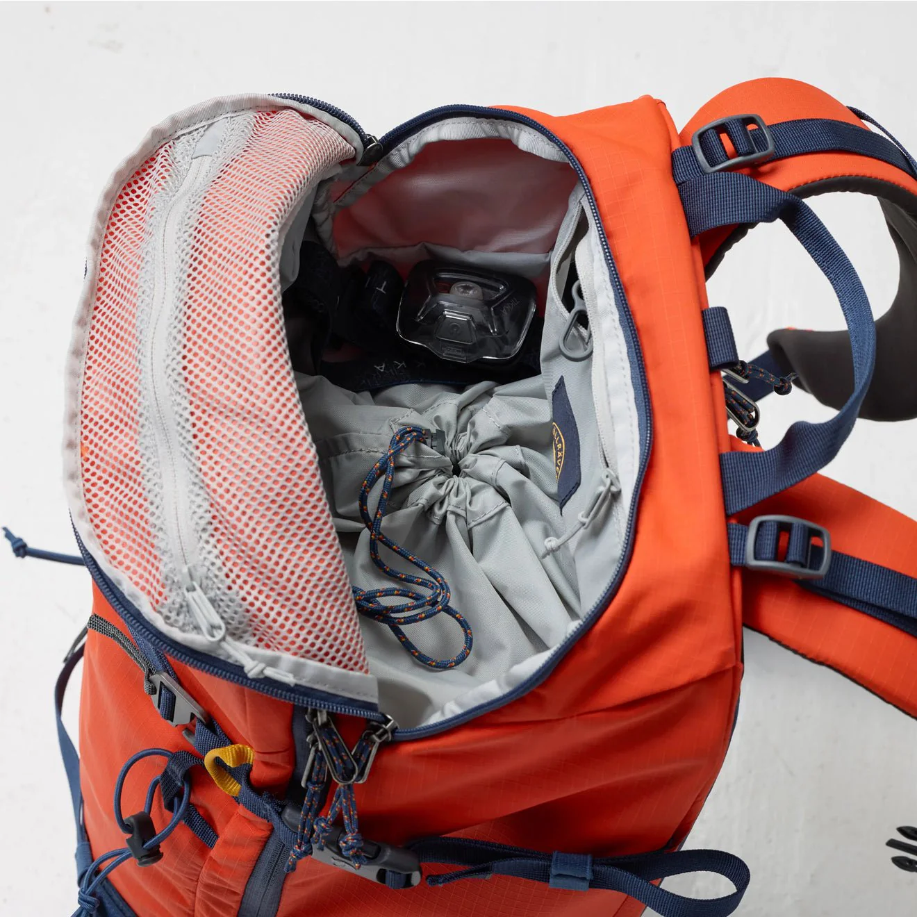 Fjallraven Bergtagen Touring 30 M/L Flame Orange / Mountain Blue - Image 5