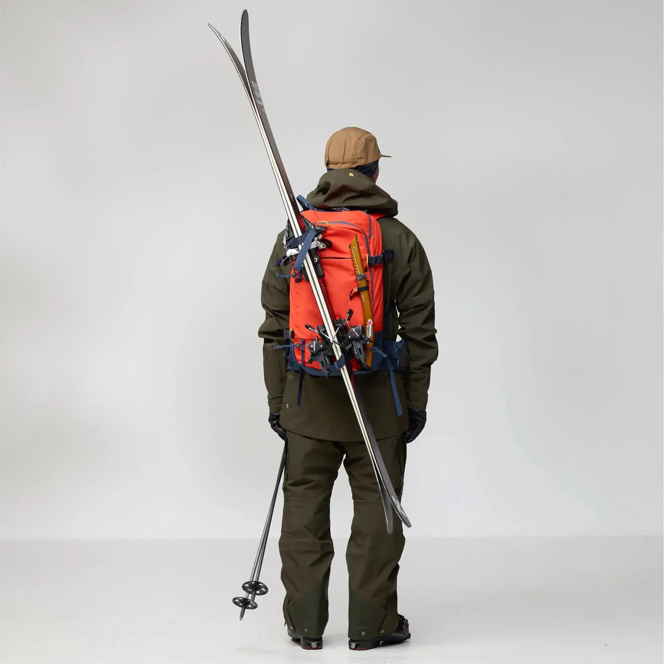 Fjallraven Bergtagen Touring 30 M/L Laurel Green / Deep Forest - Image 8