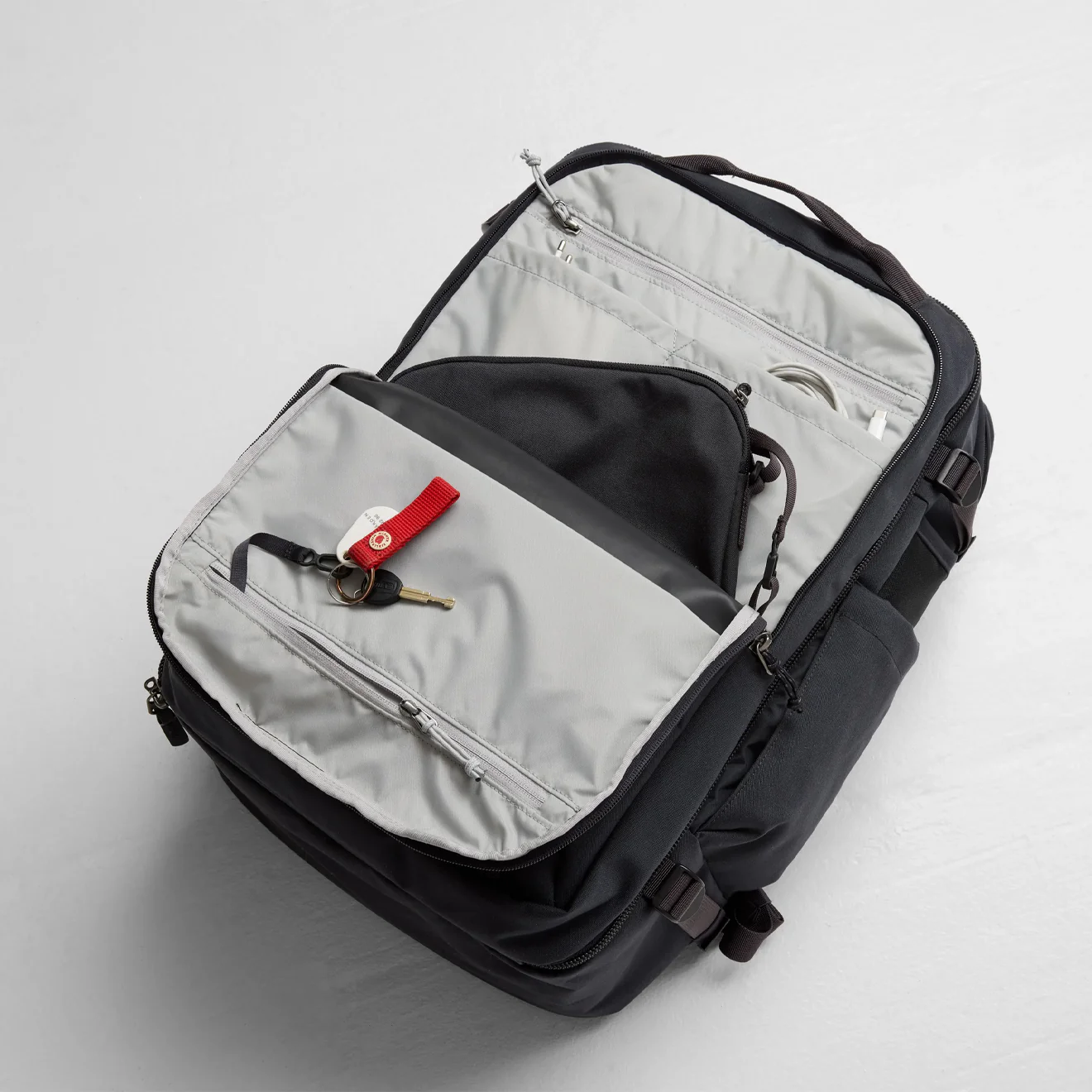 Fjallraven Farden Carry On Pack Coal Black - Image 5