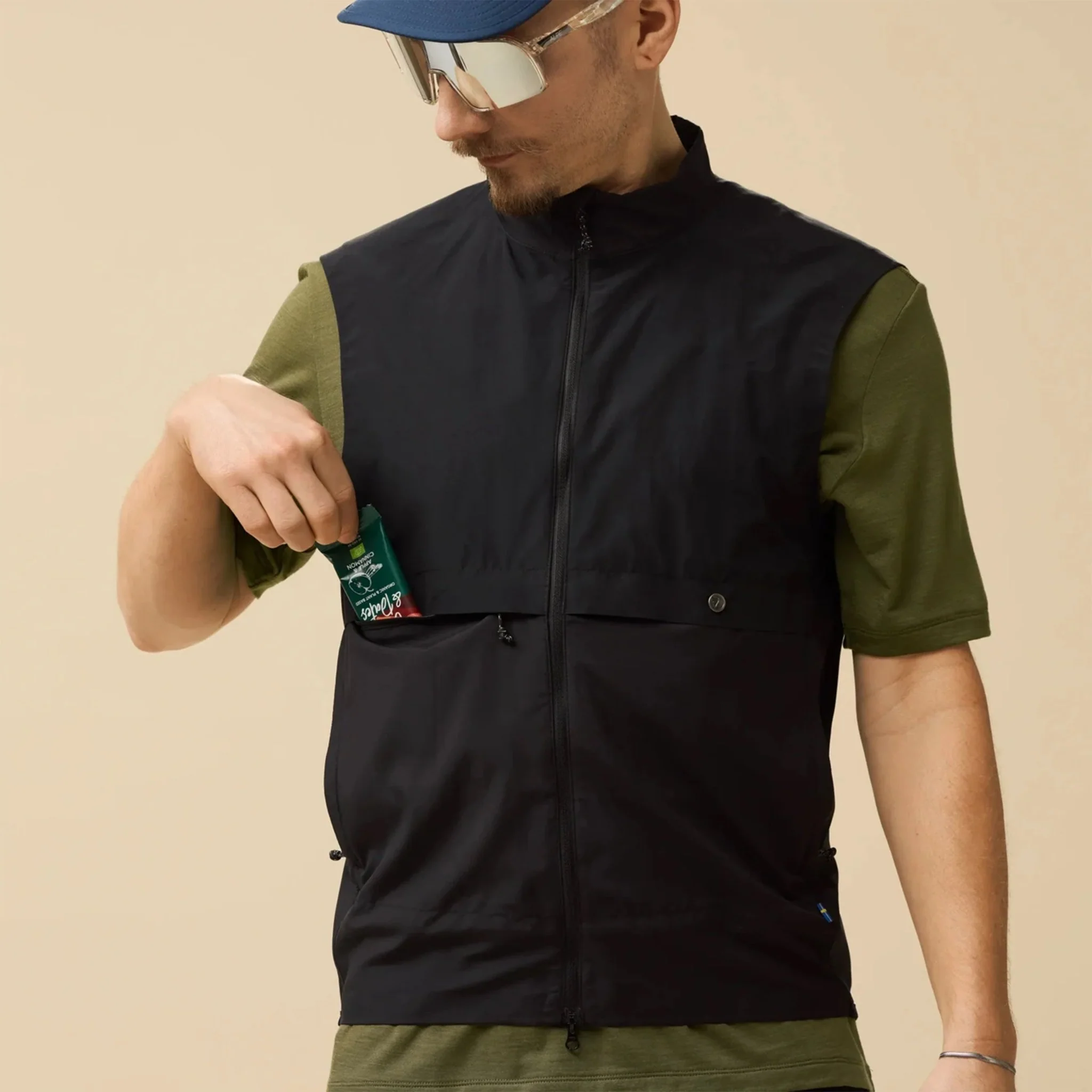 Fjallraven Hoja Adventure Vest Black - Image 3