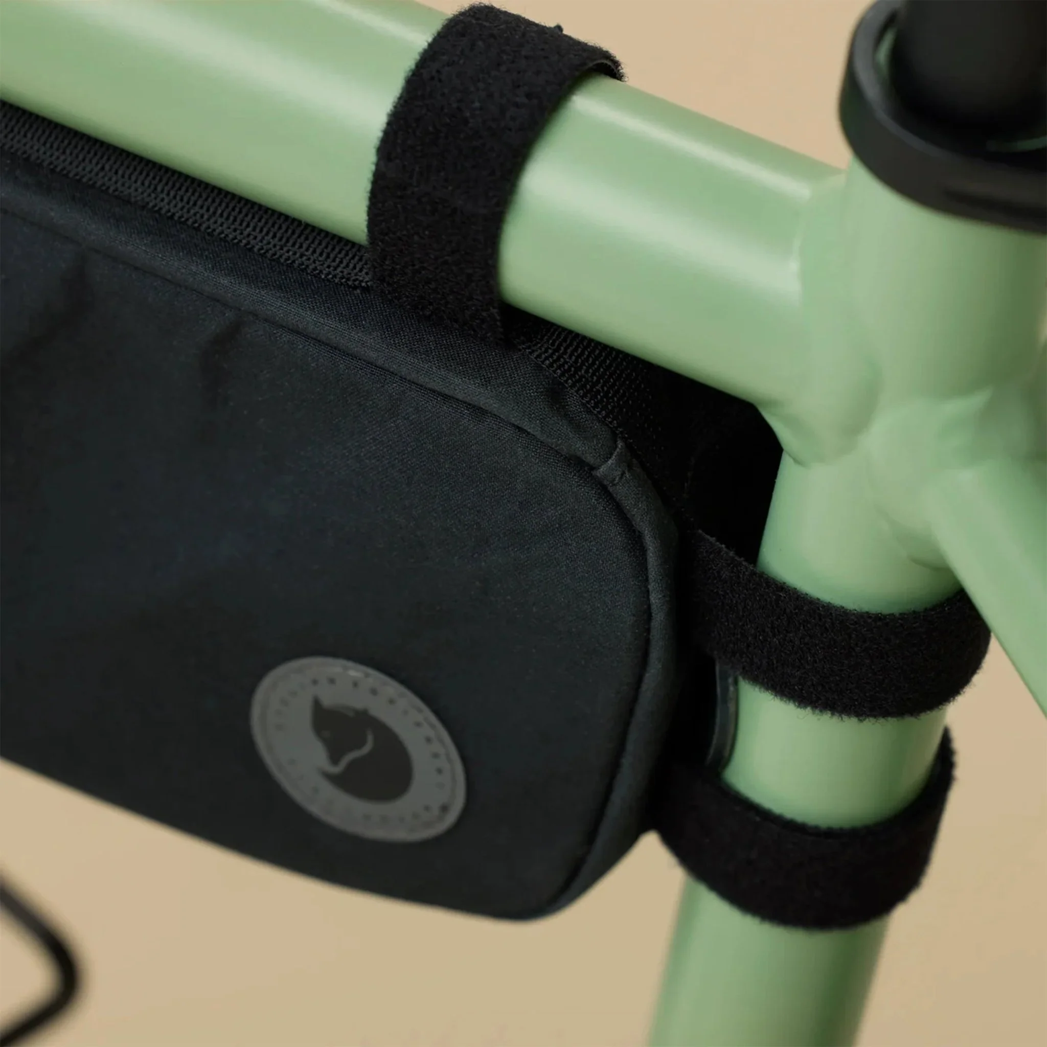 Fjallraven Hoja Frame Bag Black - Image 3