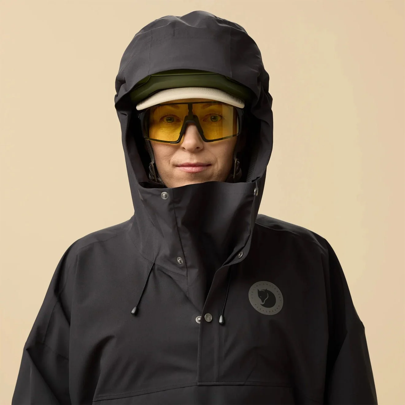 Fjallraven Hoja Rain Poncho Black - Image 6