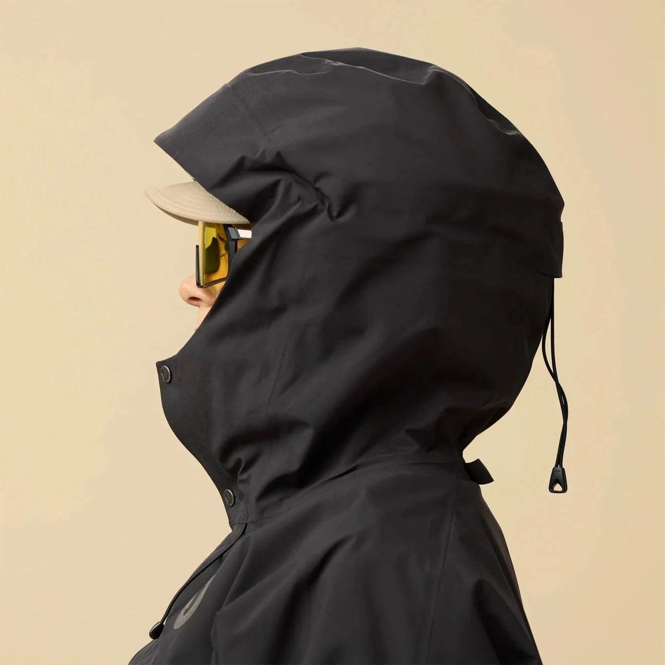 Fjallraven Hoja Rain Poncho Black - Image 7
