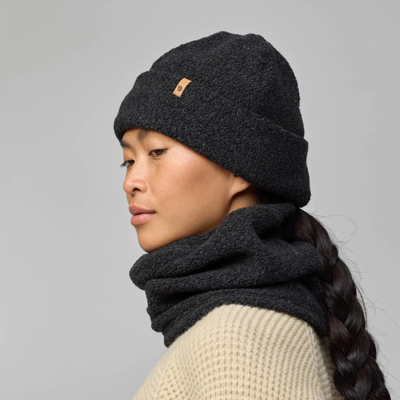 Fjallraven Kaitum Neck Gaiter Dark Grey - Image 3