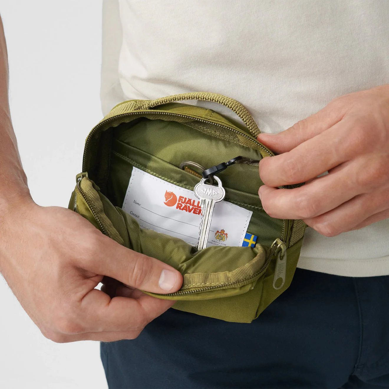Fjallraven Kanken Hip Pack Green - Image 7