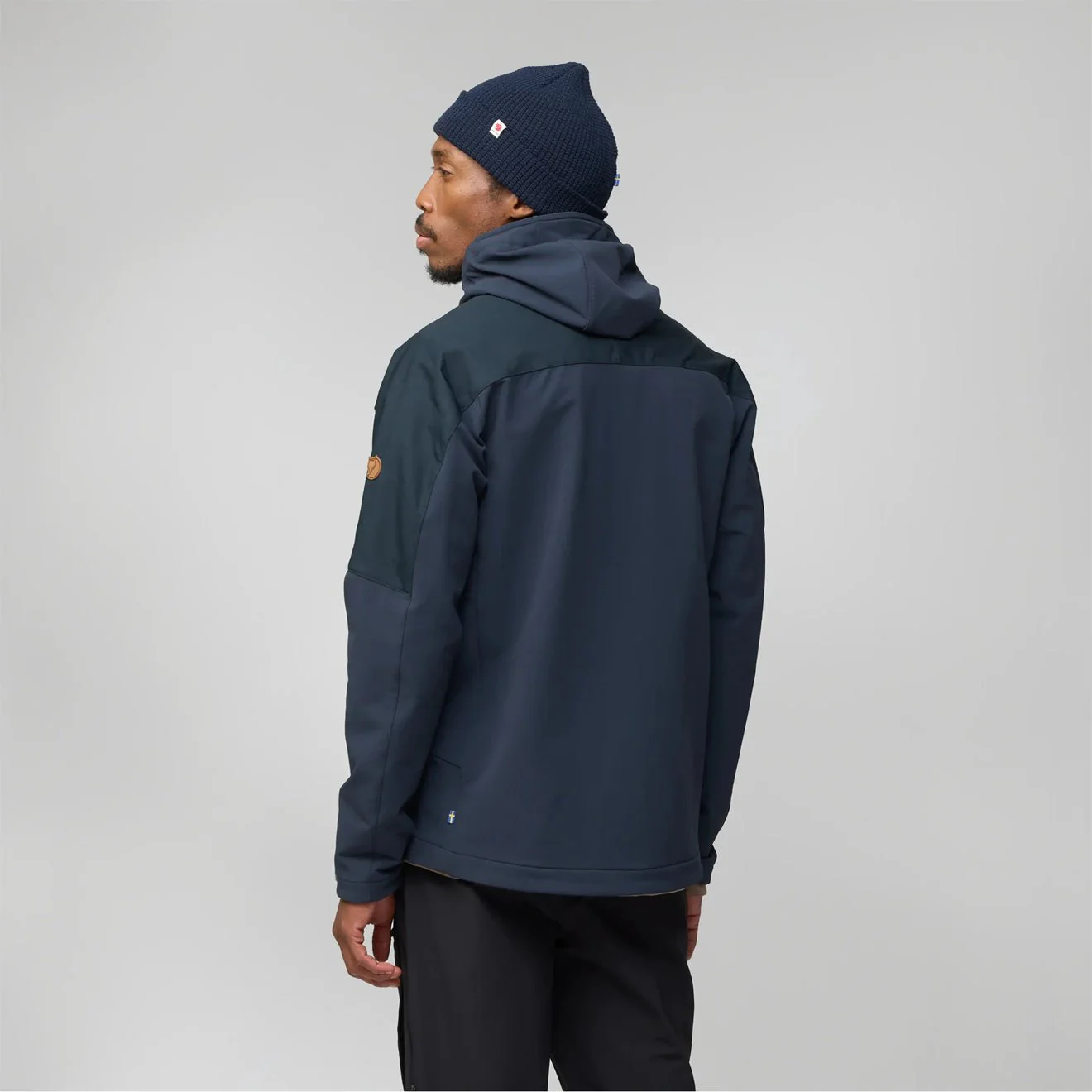 Fjallraven Keb Agile Winter Jacket Dark Navy - Image 4
