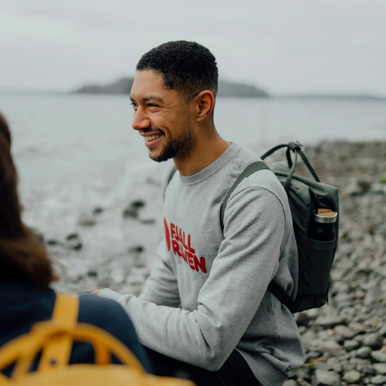 Fjallraven Logo Sweater Wood Brown - Image 4