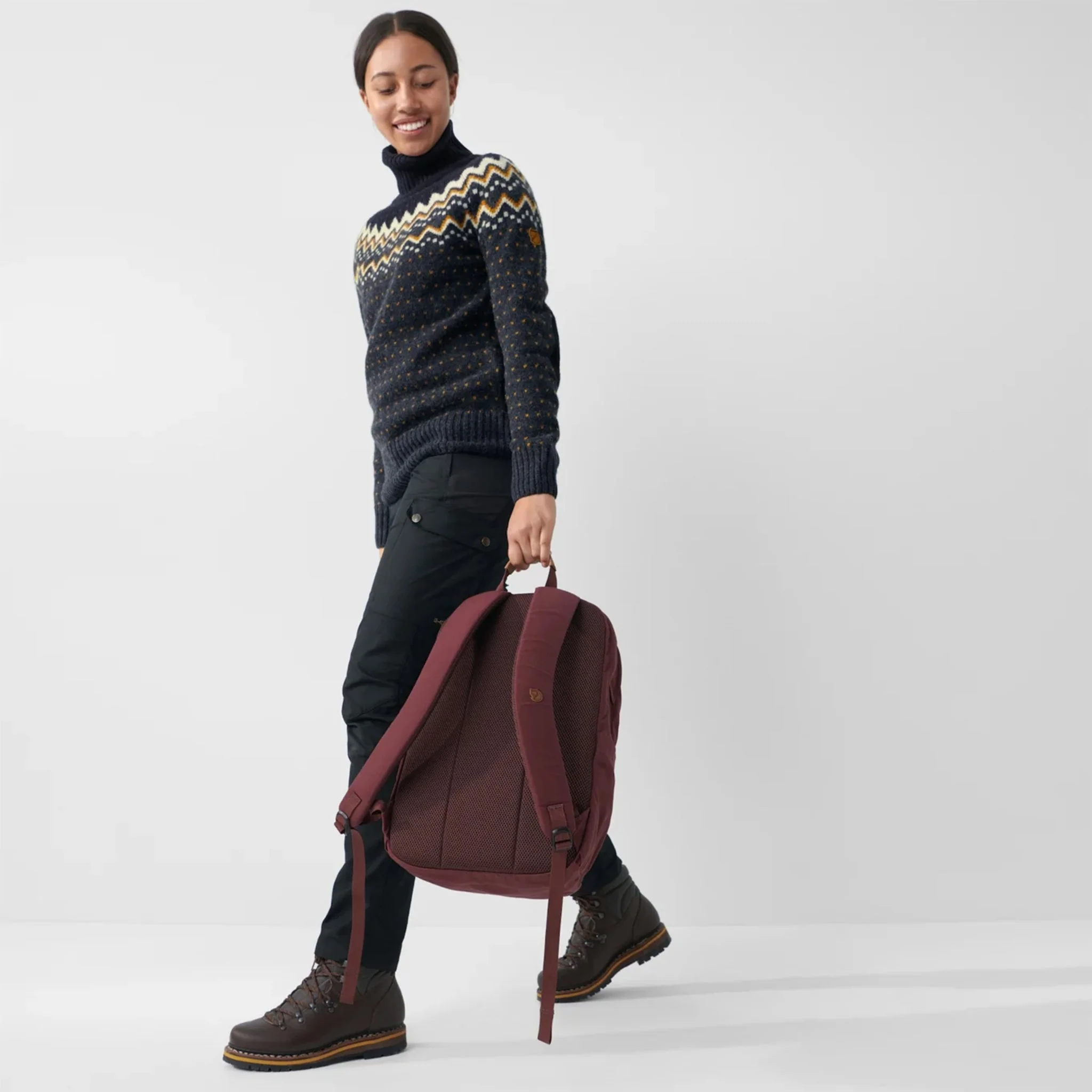 Fjallraven Raven 28L Backpack Black - Image 5