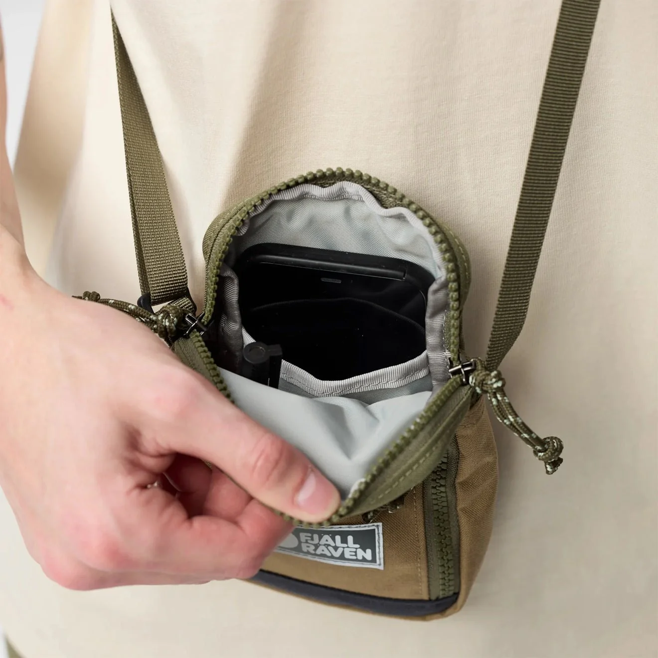 Fjallraven Vardag Pocket Small Green / Clay - Image 4