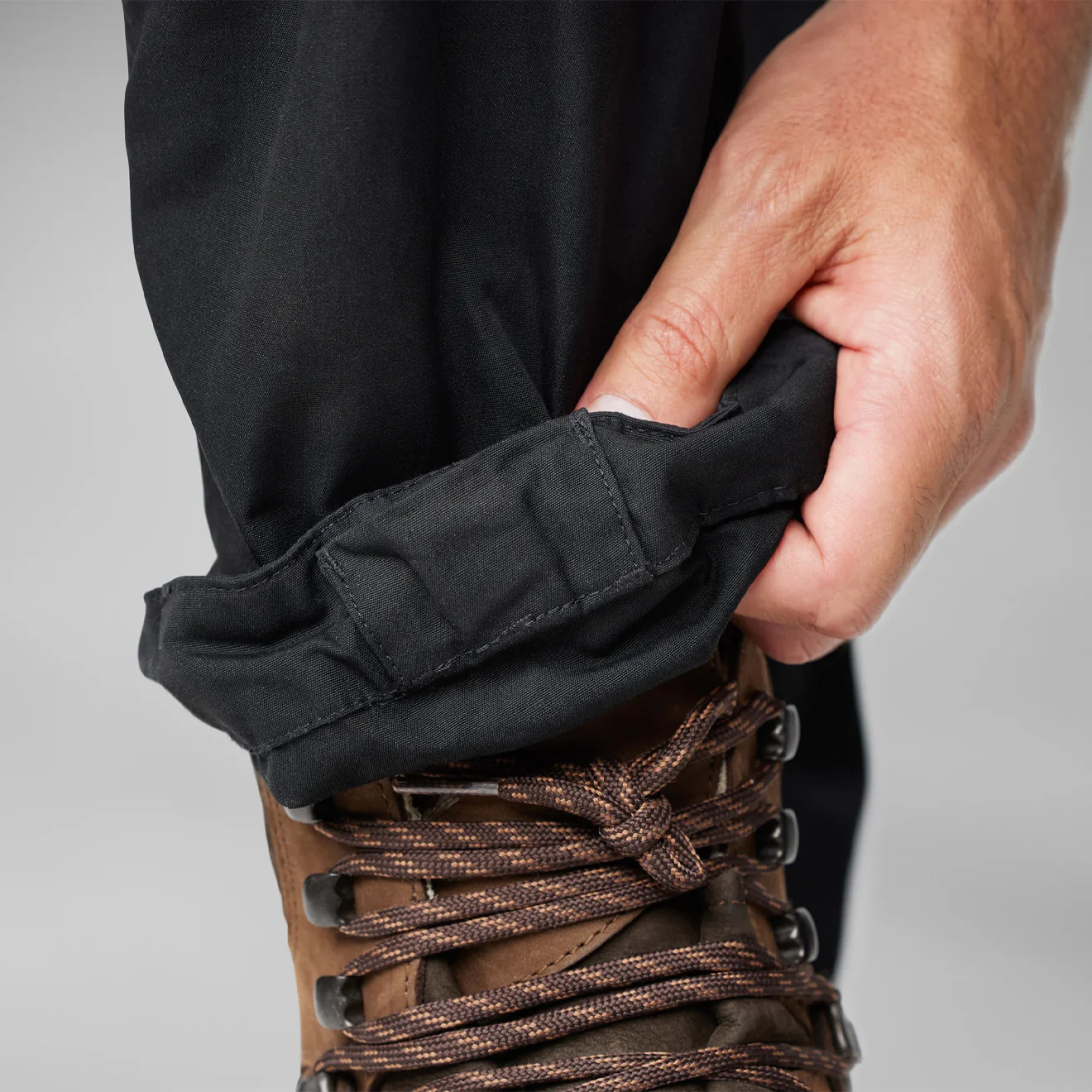 Fjallraven Vidda Pro Ventilated Trousers Classic Long Leg Deep Forest / Black - Image 10