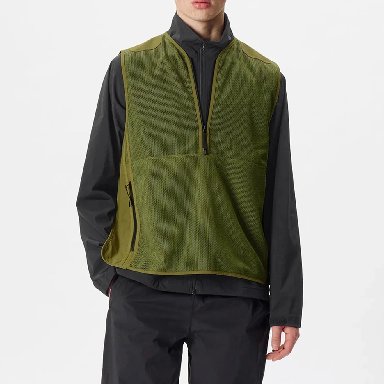 Goldwin Tonalith Mesh Half Zip Vest Black - Image 3