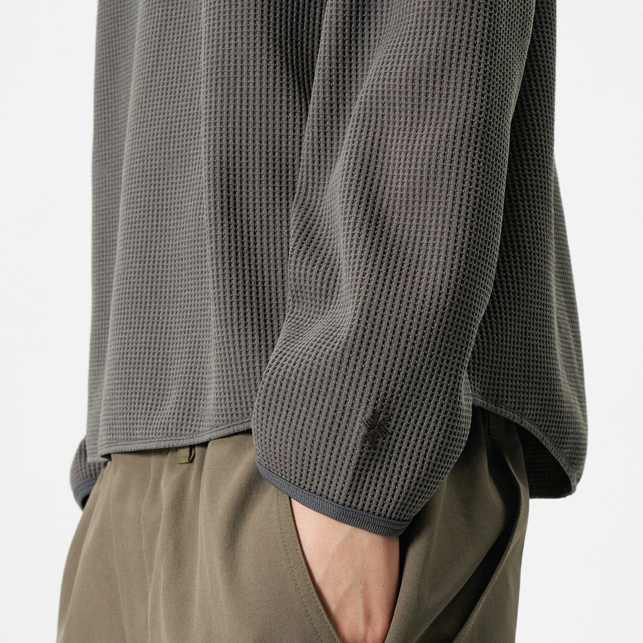 Goldwin WF Light L/S T-shirt Arid Beige - Image 4