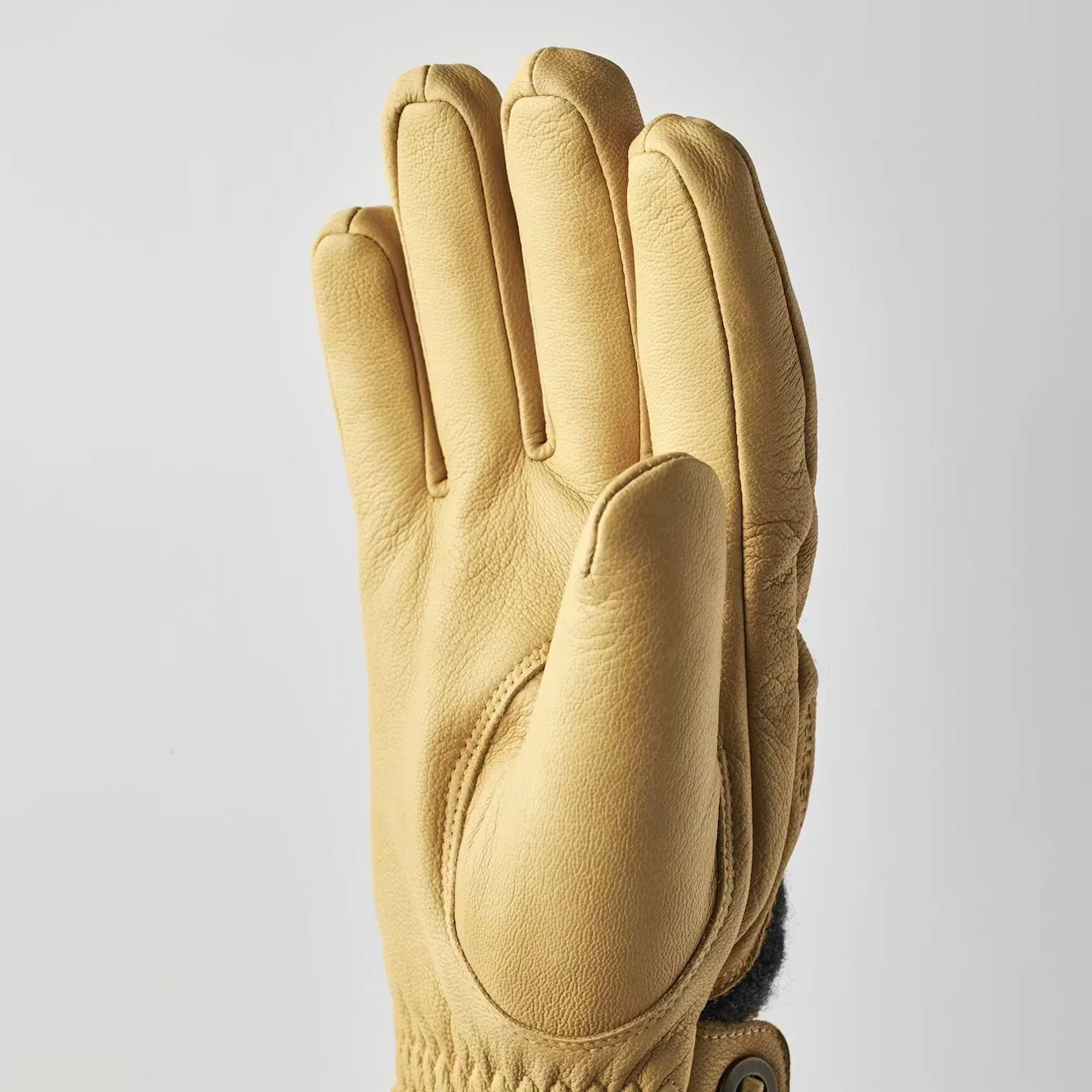 Hestra Daniel Gloves Charcoal/Tan - Image 3