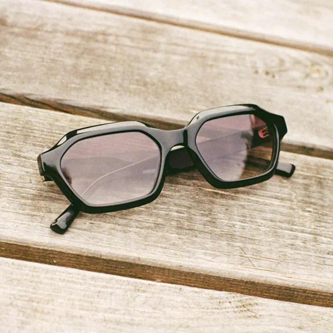 Hikerdelic x MessyWeekend Anthony Sunglasses Black Gradient Blue - Image 7
