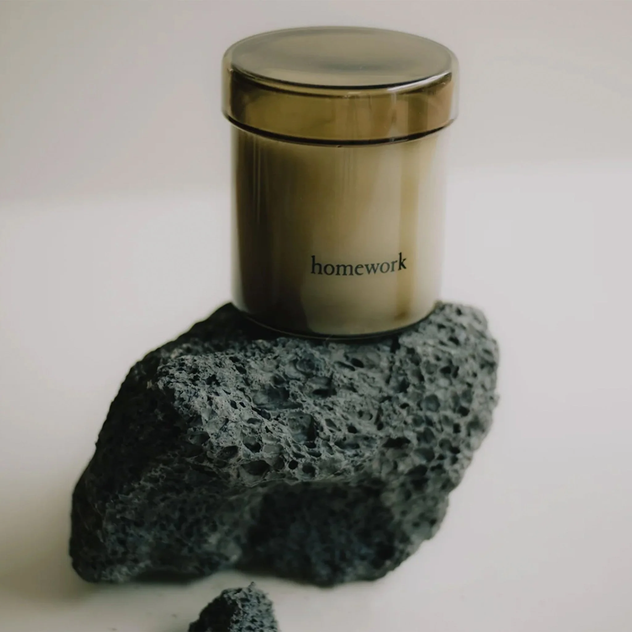 Homework Metal Candle 180g - Image 4
