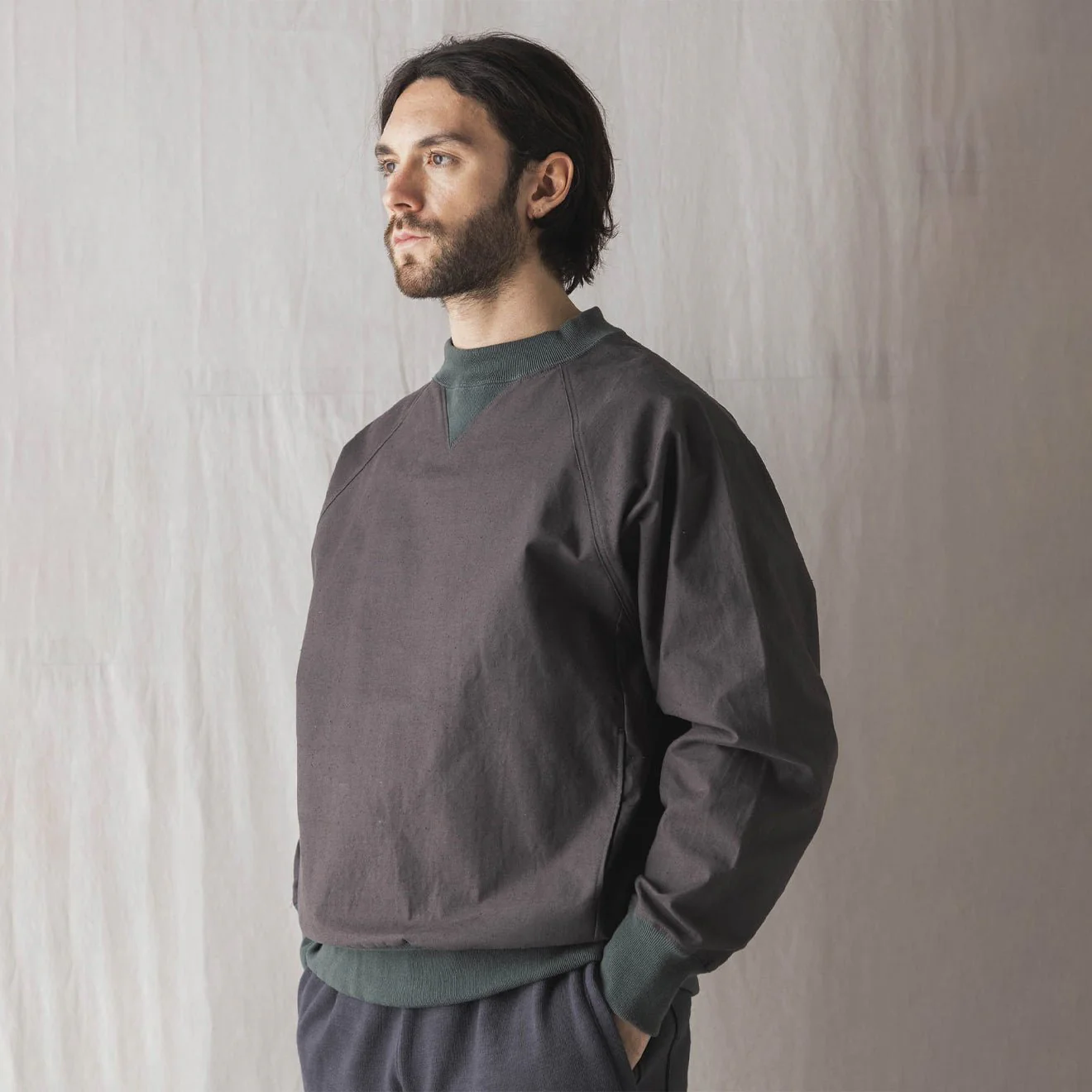 Jackman Back Nep Sweat Crewneck Dark Grey / Green - Image 3
