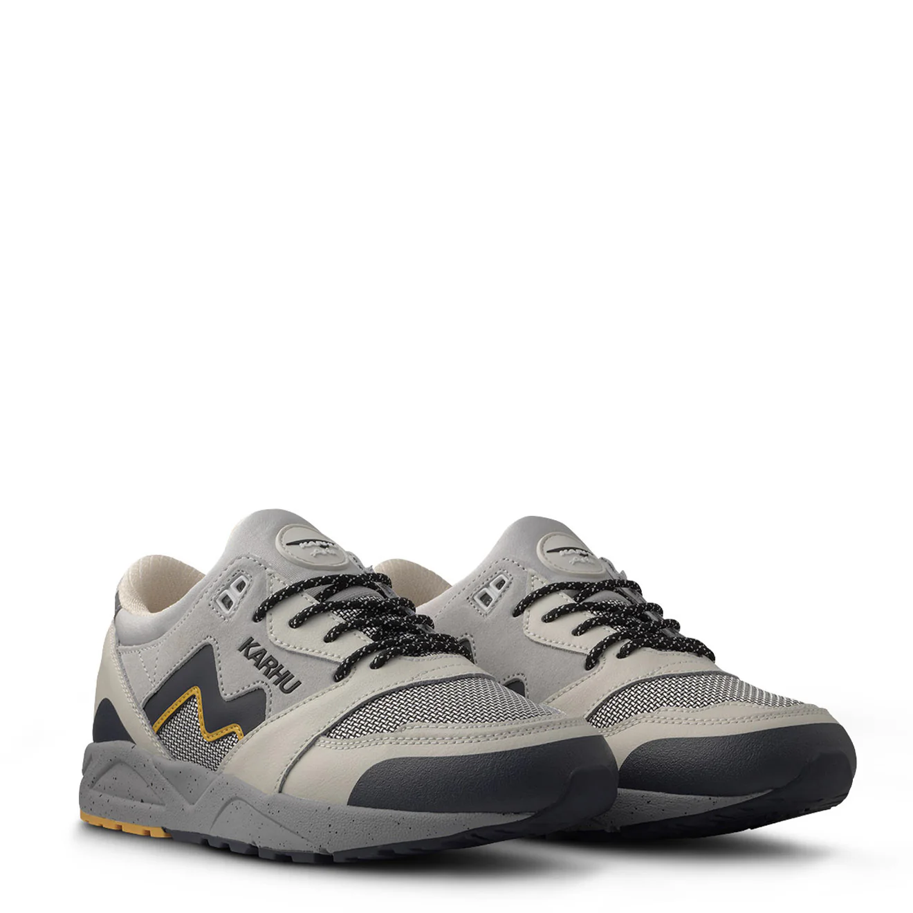 Karhu Aria 95 Trainer Lily White / India Ink - Image 6
