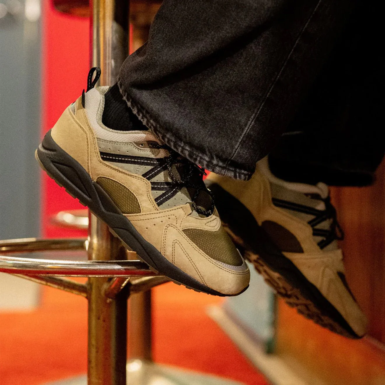 Karhu Fusion 2.0 Trainer Pale Olive Green / Jet Black - Image 6