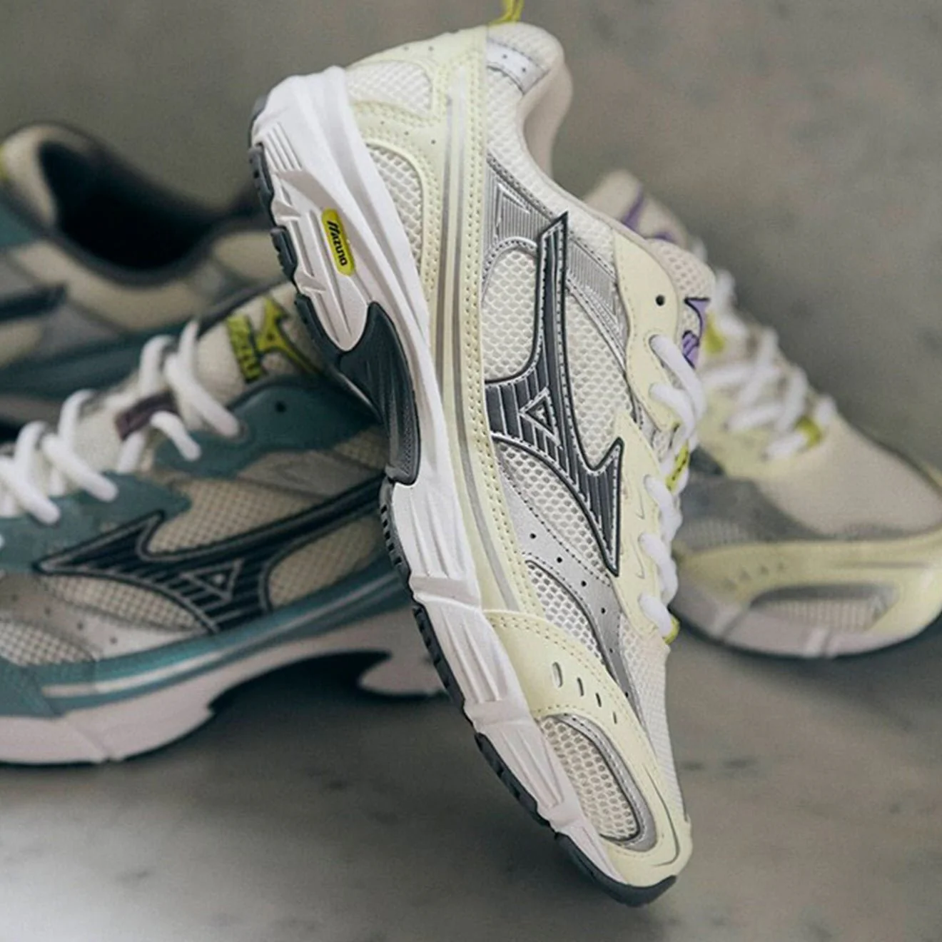 Mizuno MXR Trainer Snow White / Quiet Shade / Sylvan Green - Image 5