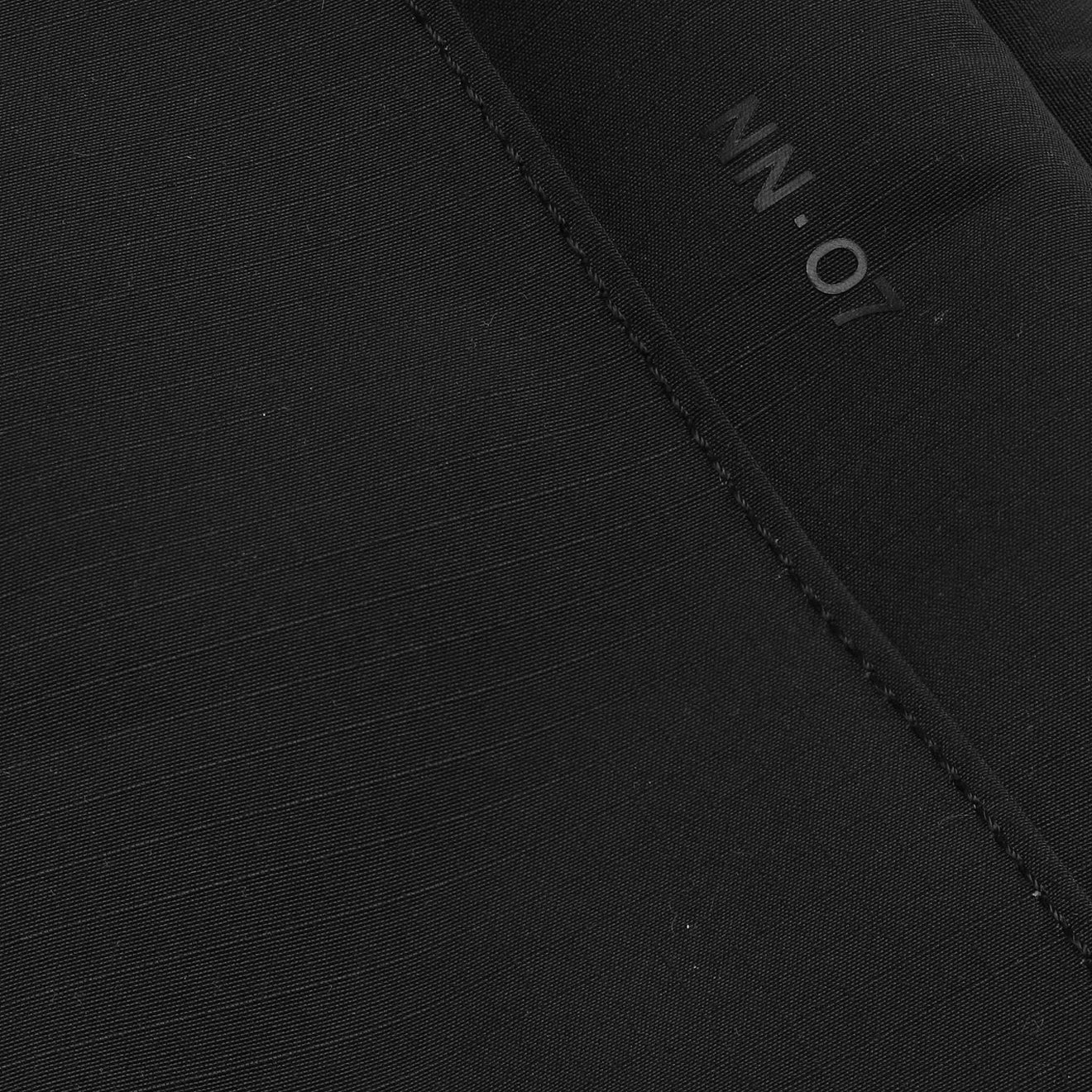 NN07 Wash Bag Black - Image 3