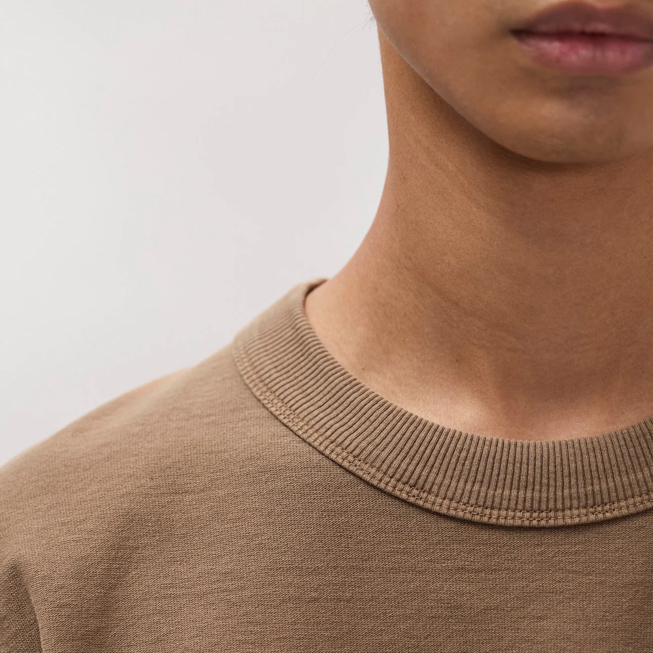 Norse Projects Elmelunde Organic Dry Cotton GMD T-shirt Walnut - Image 5