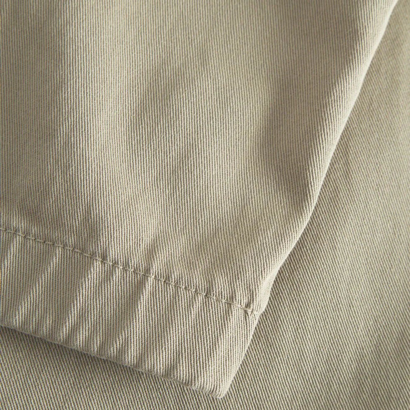 Norse Projects Ezra Light Stretch Trouser Moss Green - Image 5