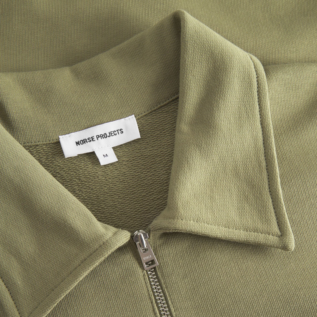 Norse Projects Ketel Relaxed Organic Half Zip Moss Green - Image 2