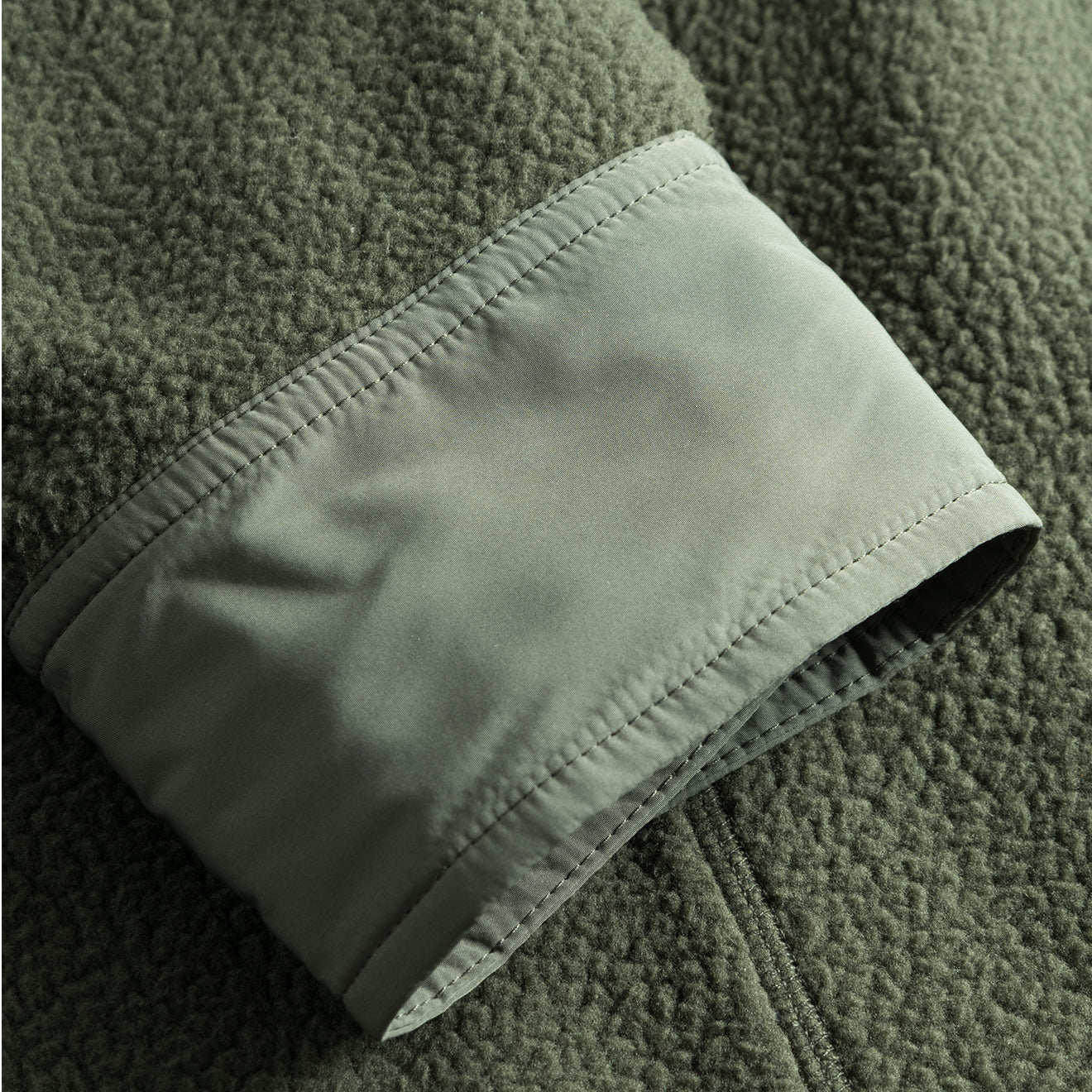 Norse Projects Ulrik Reversible Fleece Overshirt Ivy Green - Image 4