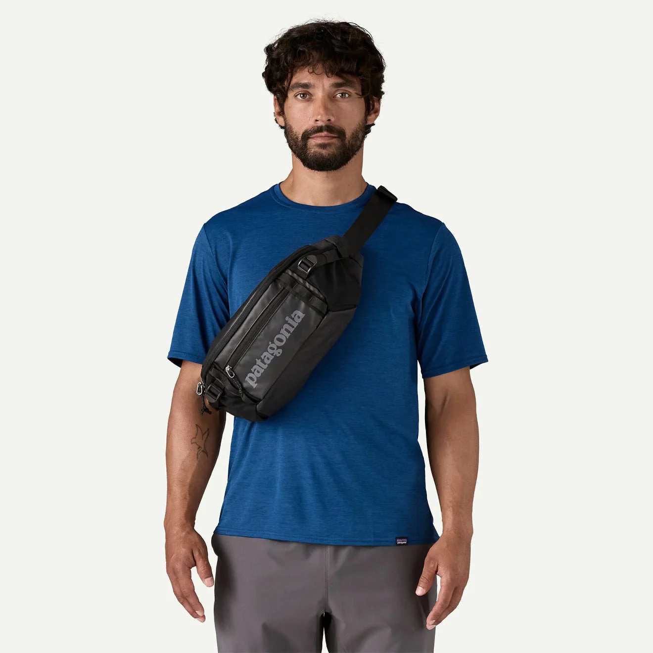 Patagonia Black Hole Waist Pack 5L Black w/Black - Image 4