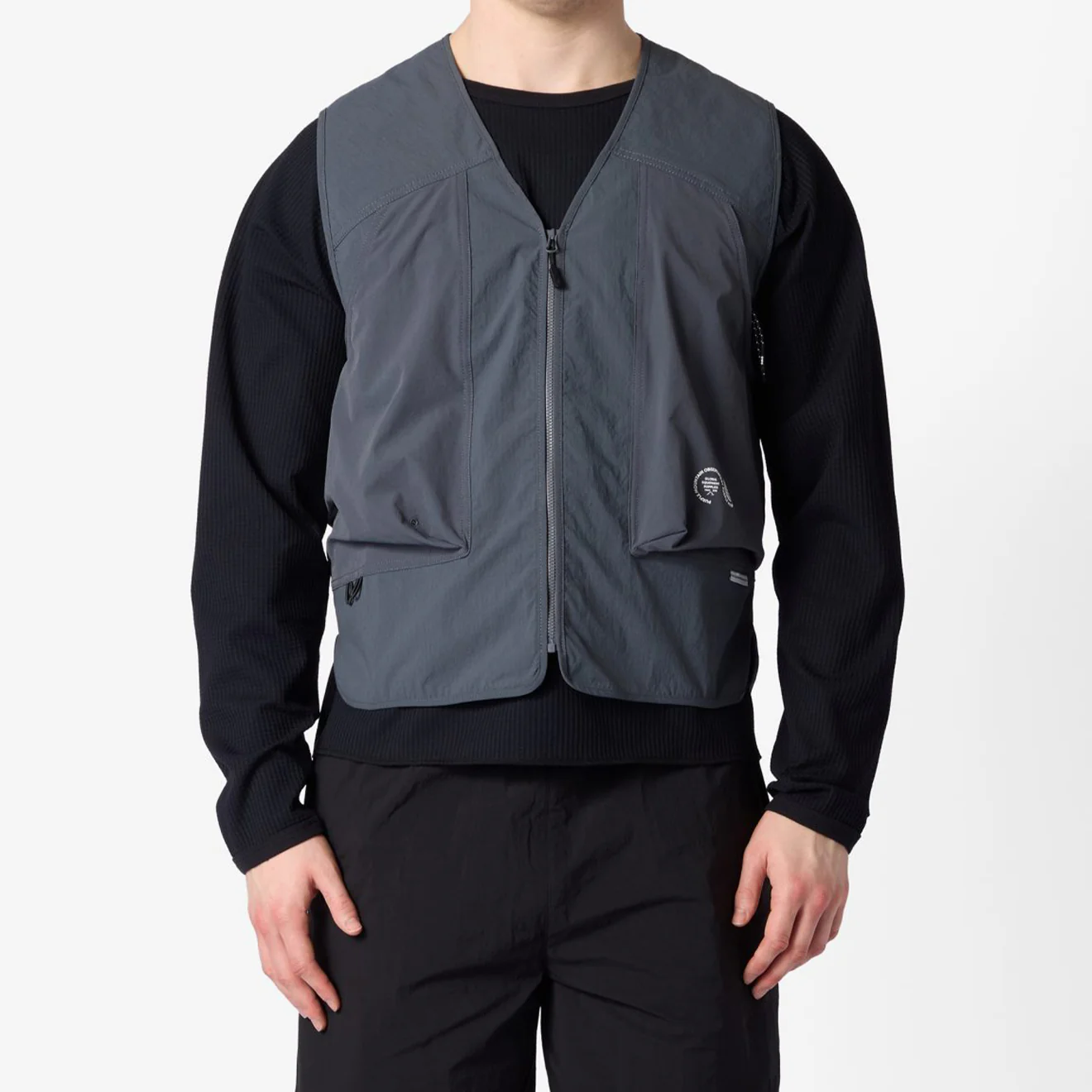 Purple Mountain Observatory Procyon Vest Charcoal - Image 3