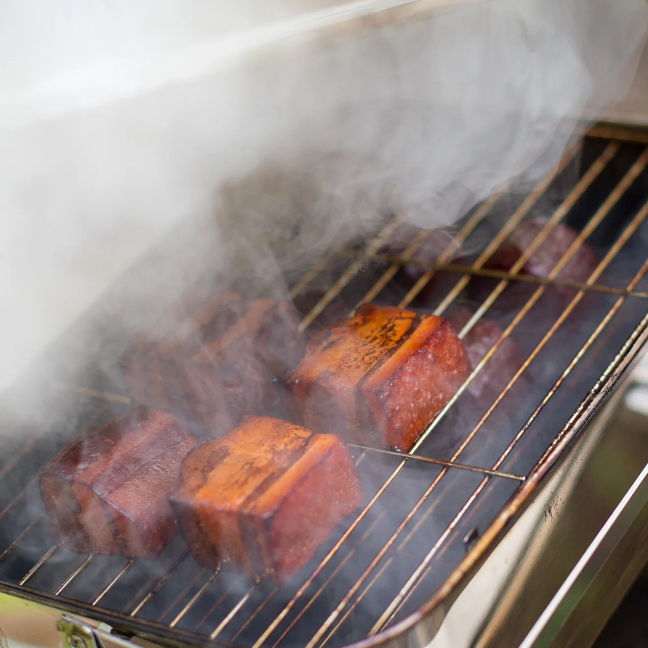 Snow Peak Compact Smoker - Image 3