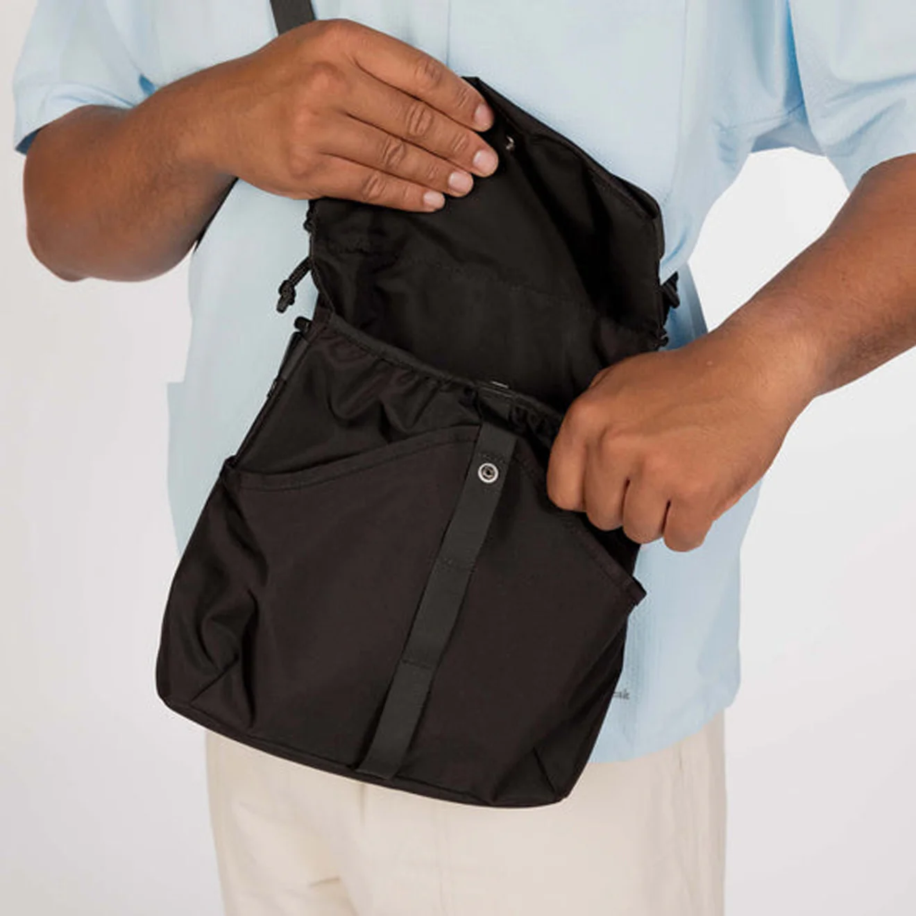 Snow Peak Recycled Cordura Shoulder Bag Black - Image 5
