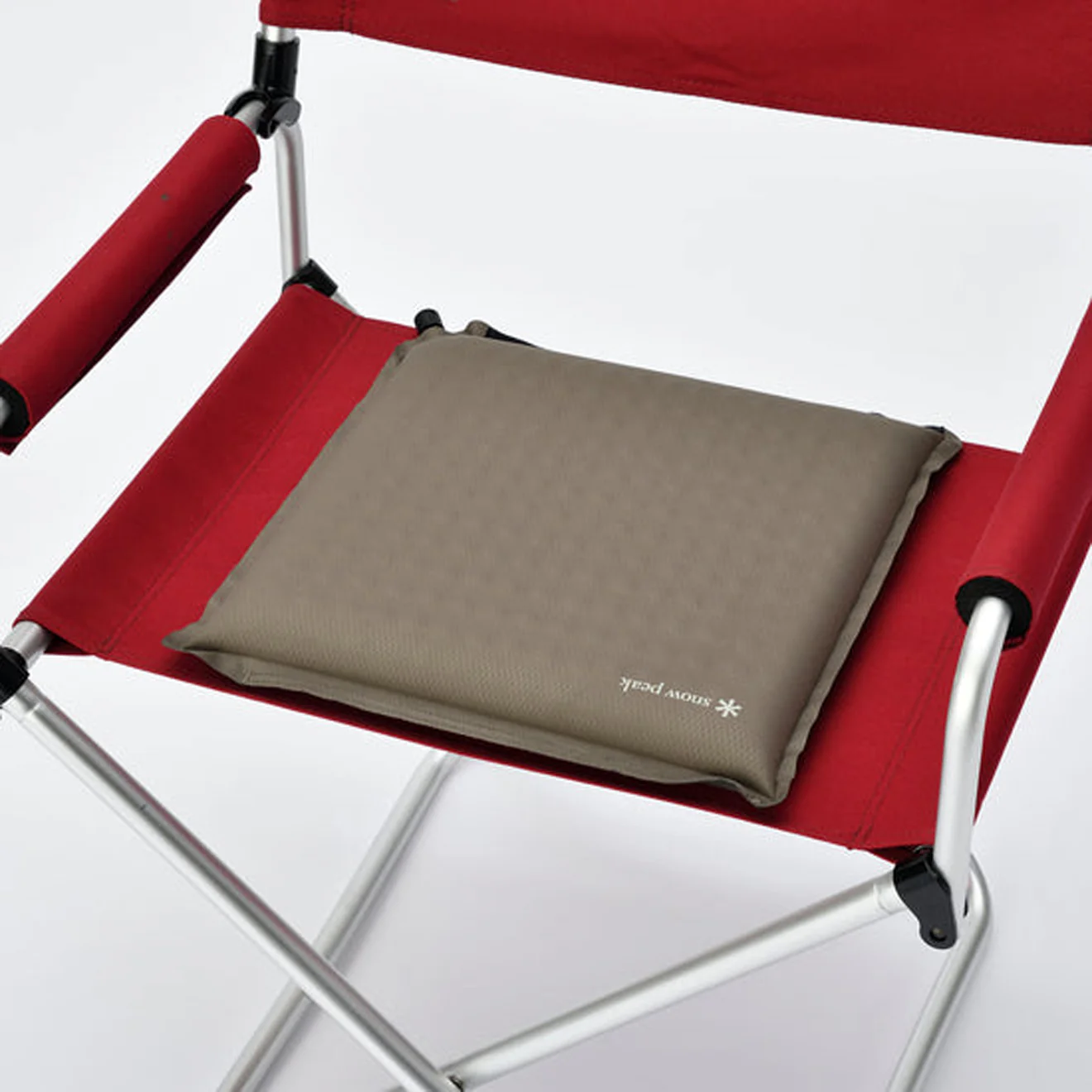 Snow Peak Seat & Pillow - Image 4