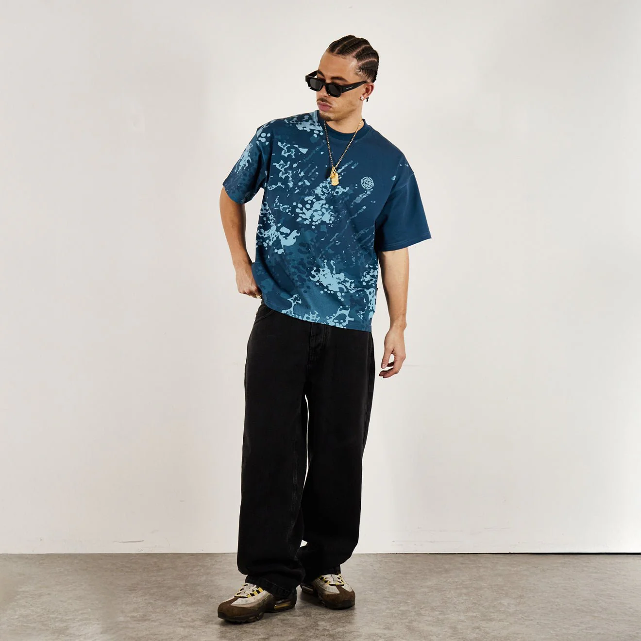 ST-95 x Anna Bergonzini Camouflage T-Shirt Blue - Image 3