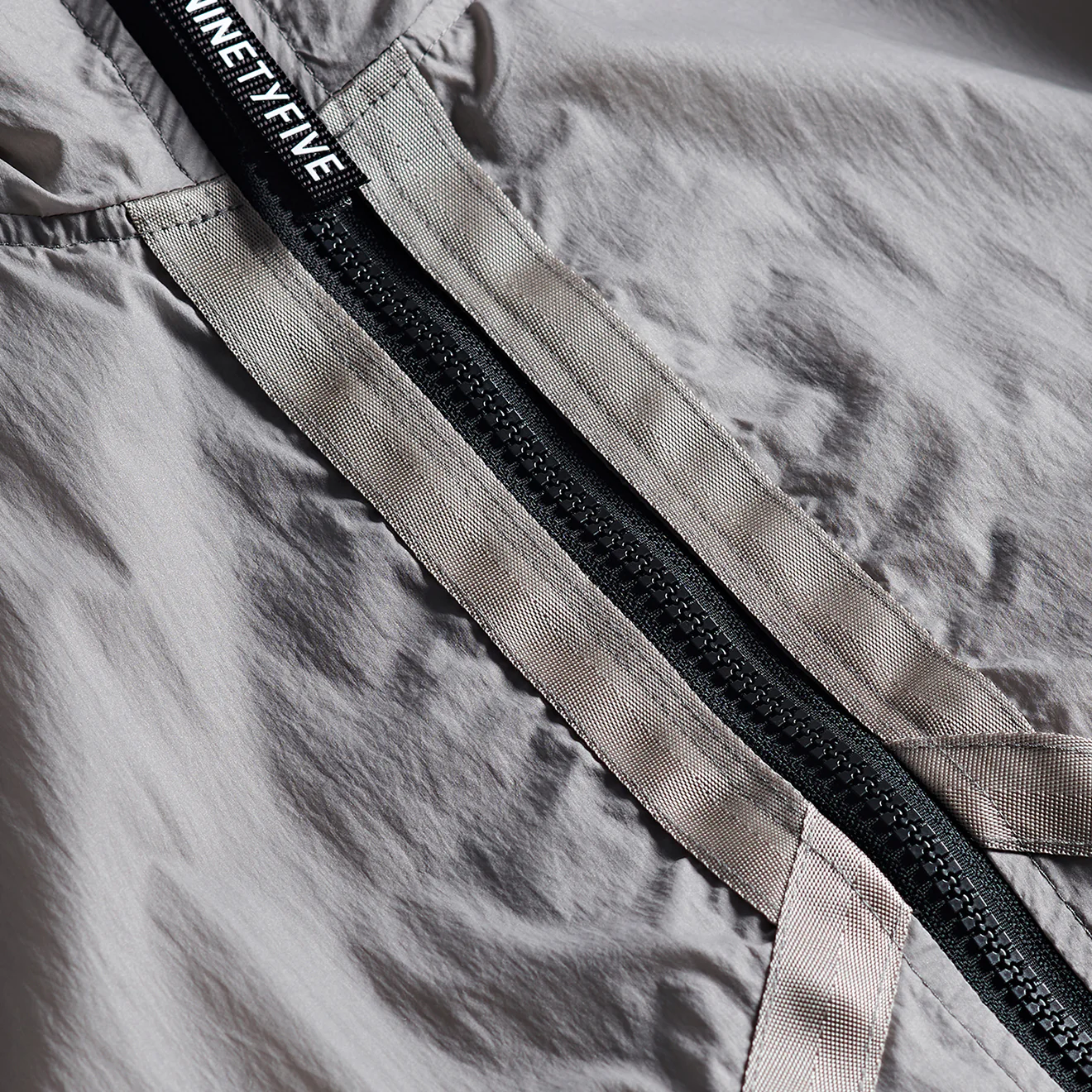 ST95 Helio Hooded Blouson Light Grey - Image 3