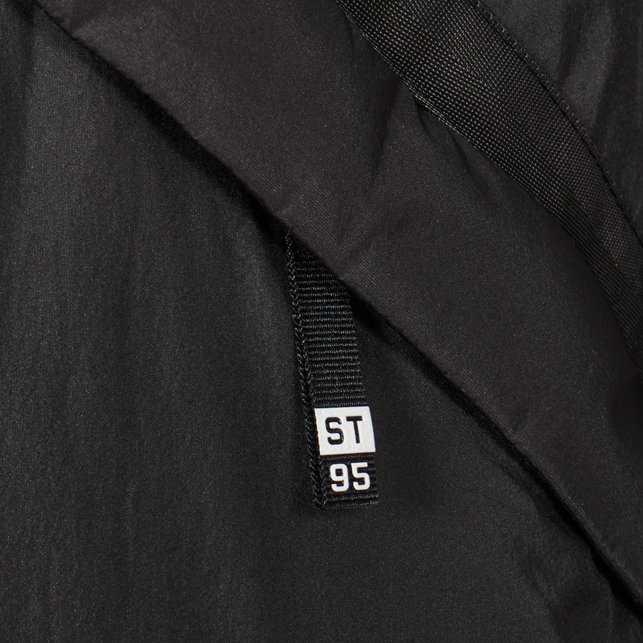 ST95 Helio Hooded Padded Blouson Black - Image 5