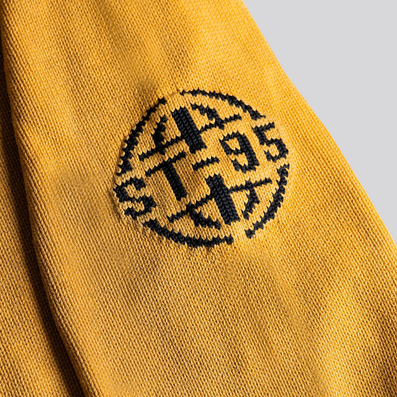 ST95 Trasimero Knit Sweater Thermo Gold - Image 7