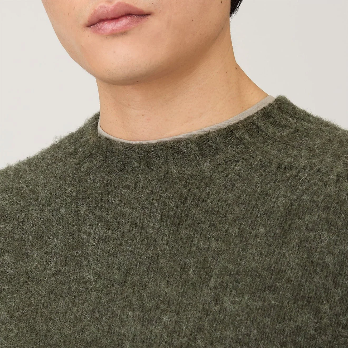 Sunspel Brushed Shetland Crew Neck Sea Moss - Image 4