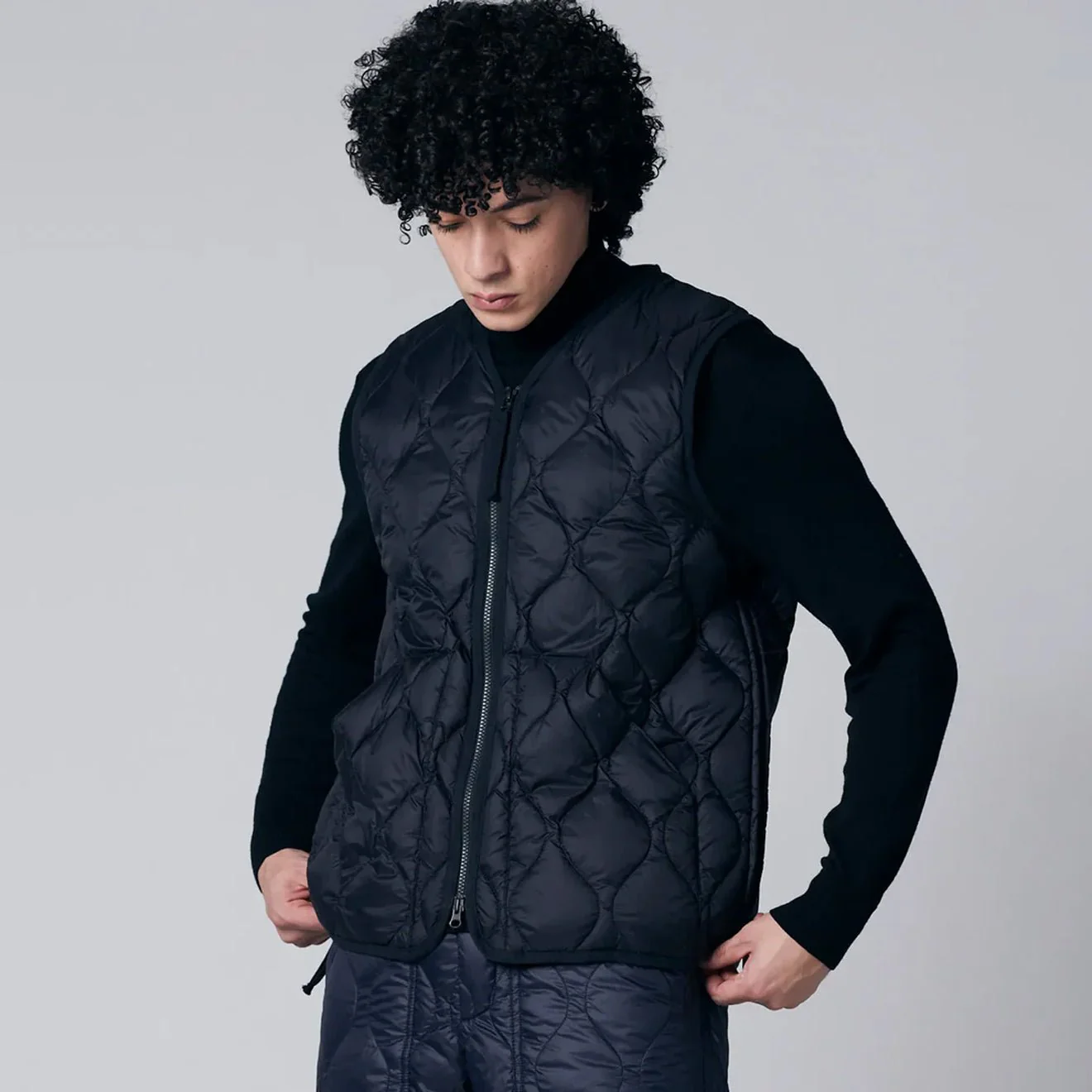 Taion Military V-Neck W-Zip Down Vest Soft Shell Dark Navy - Image 2